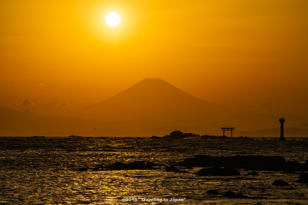 真名瀬海岸のダイヤモンド富士