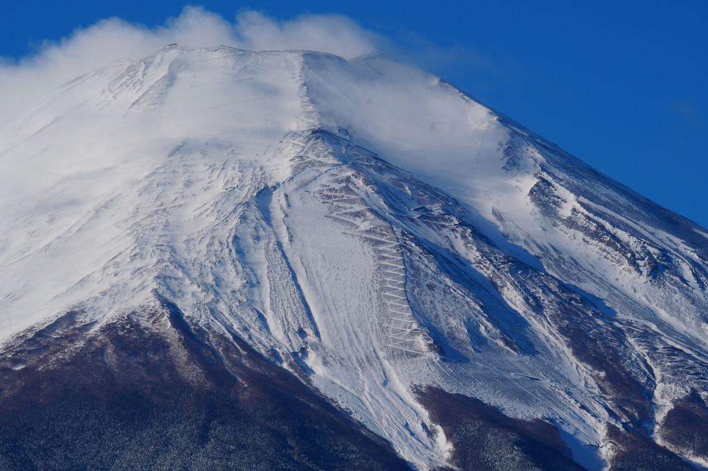 冬富士のジグザグ模様