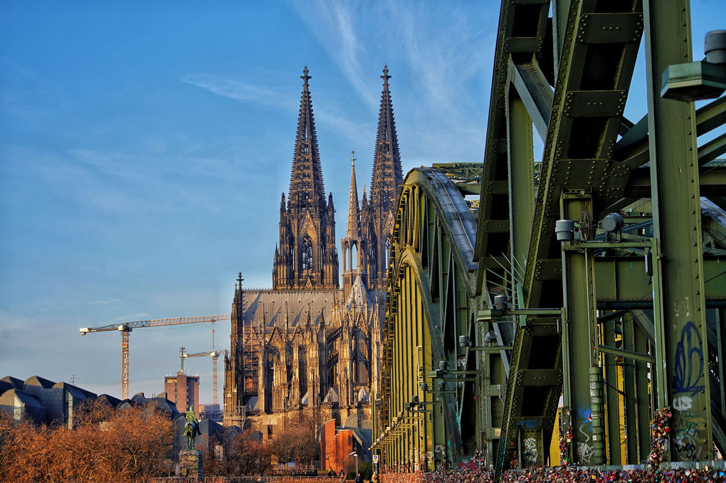 Hohenzollernbrücke and Kölner Dom🇩🇪