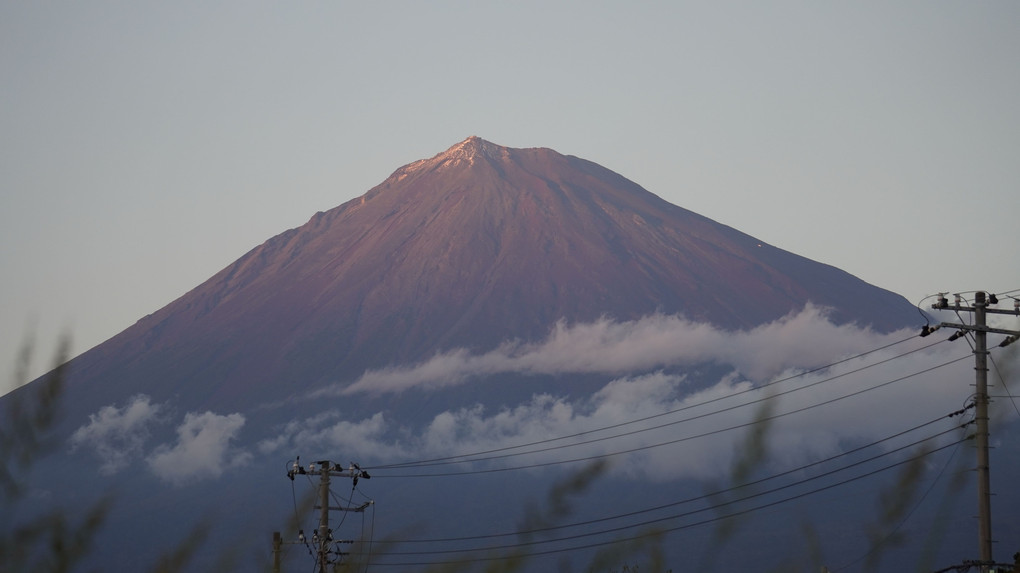 2023年富士山初冠雪