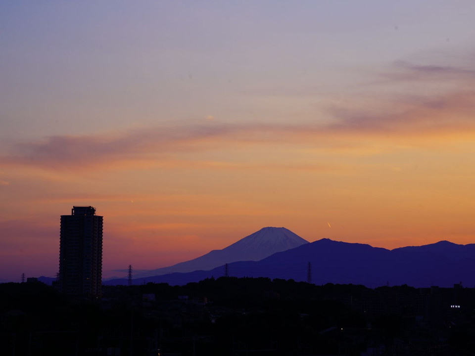 5.10 夕焼けと富士山
