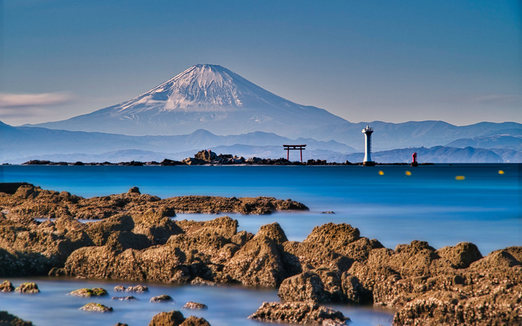 青空を海に溶かして・・富士山/幻想的風景＠真名瀬海岸:感動表現