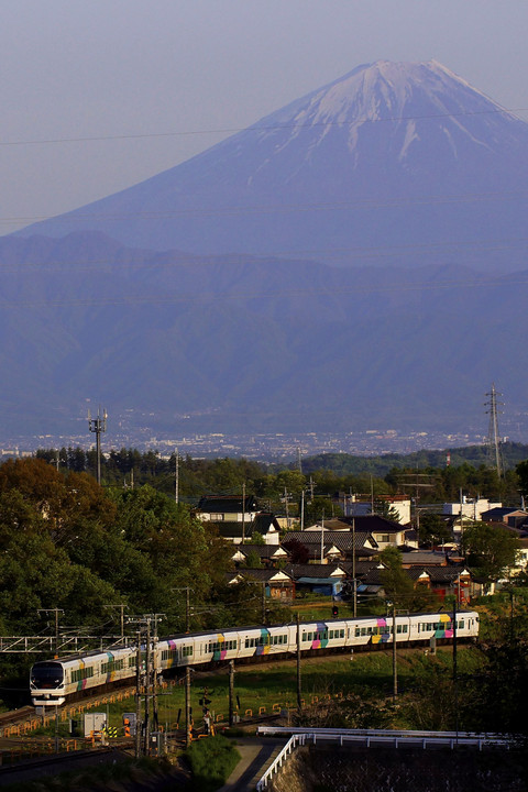 富士山と「あずさ」