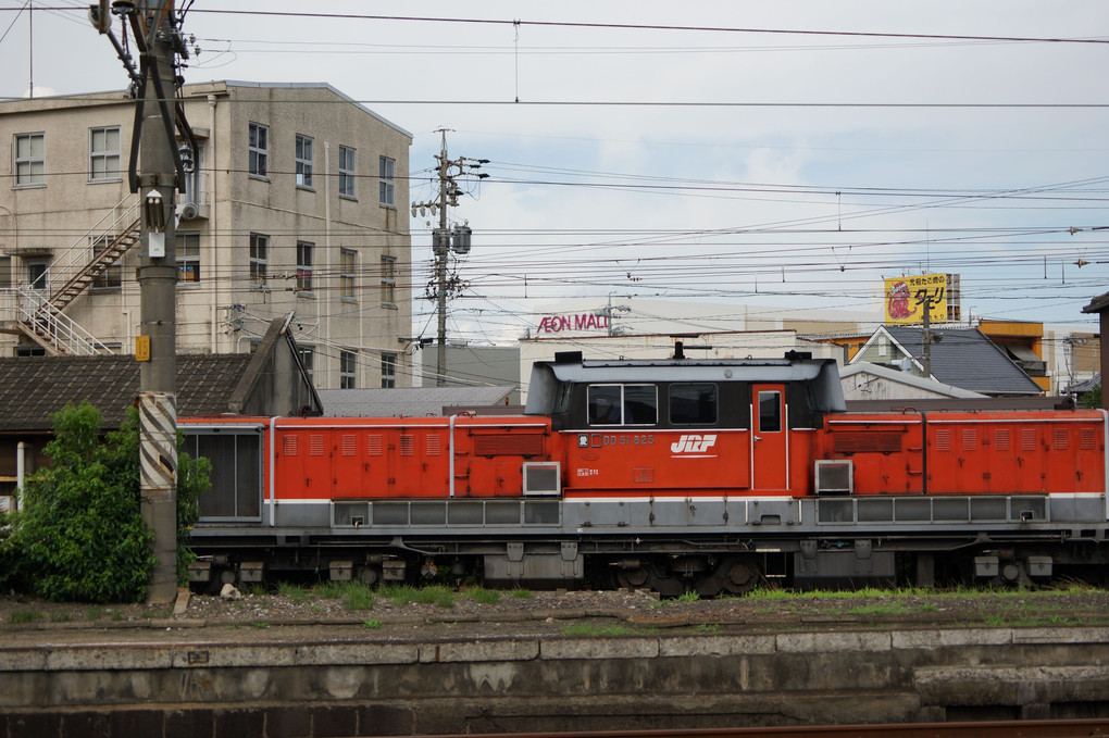 DD51型825機関車