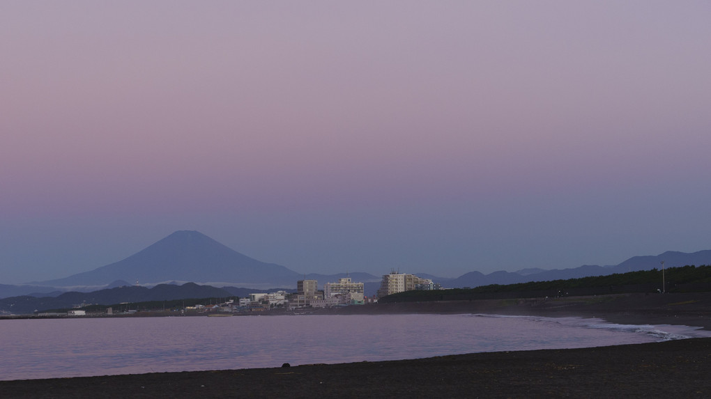 富士山に陽が当たる頃