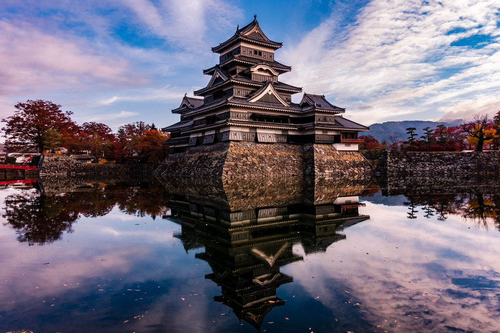 松本城の秋