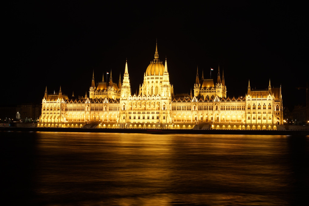 ブダペスト 国会議事堂の夜景