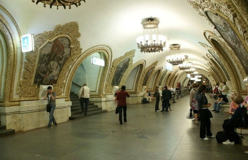 モスクワの地下鉄駅は綺麗です。