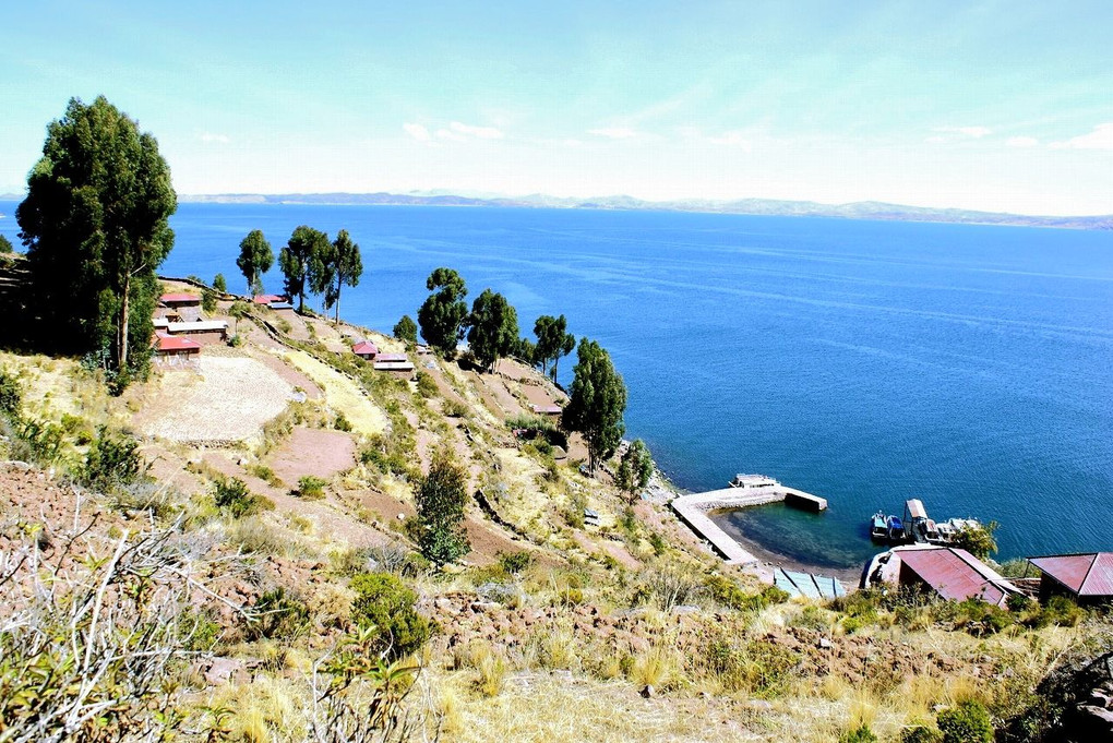 ペルーのタキーレ島の景色