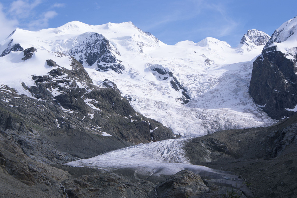 モルテラッチ氷河とベルニナアルプス