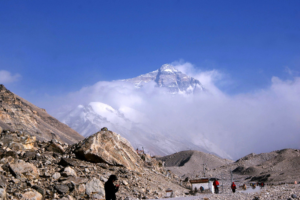 チベットのエベレスト　ベースキャンプへのツアー