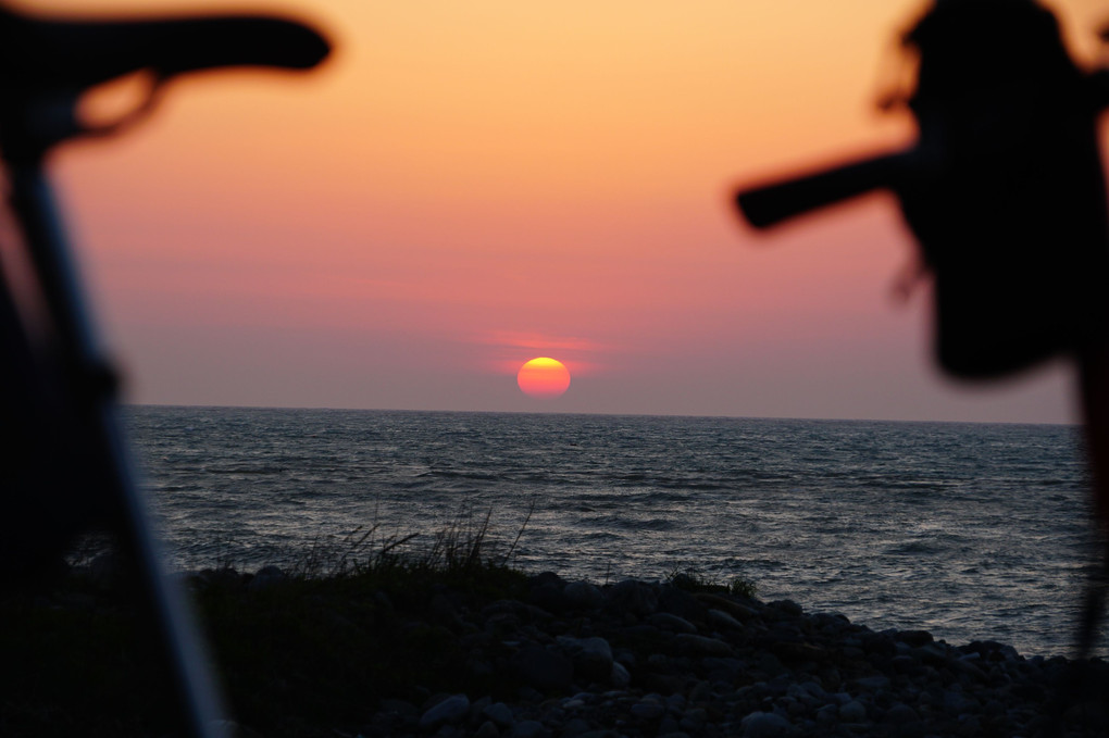 糸魚川から見る日本海の夕日