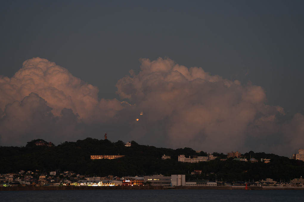 中秋の名月♪～リベンジできず。。。巨大な雲が～(T_T)