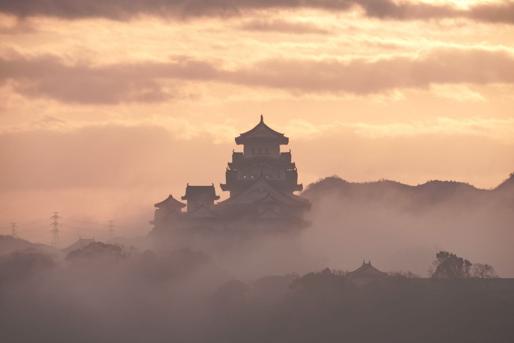 霧の姫路城