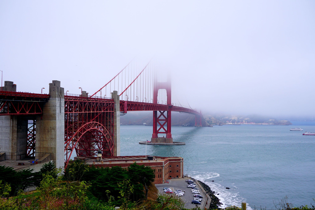 霧の中の金門橋