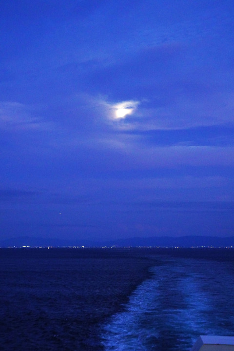 月夜の航海