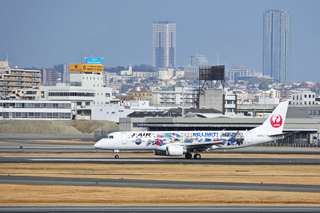 JAL×ユニバーサル・スタジオ・ジャパン ジェット 特別塗装機
