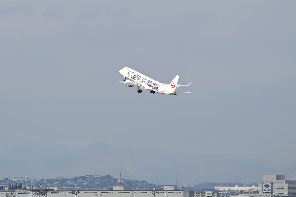 JAL×ユニバーサル・スタジオ・ジャパン ジェット 特別塗装機