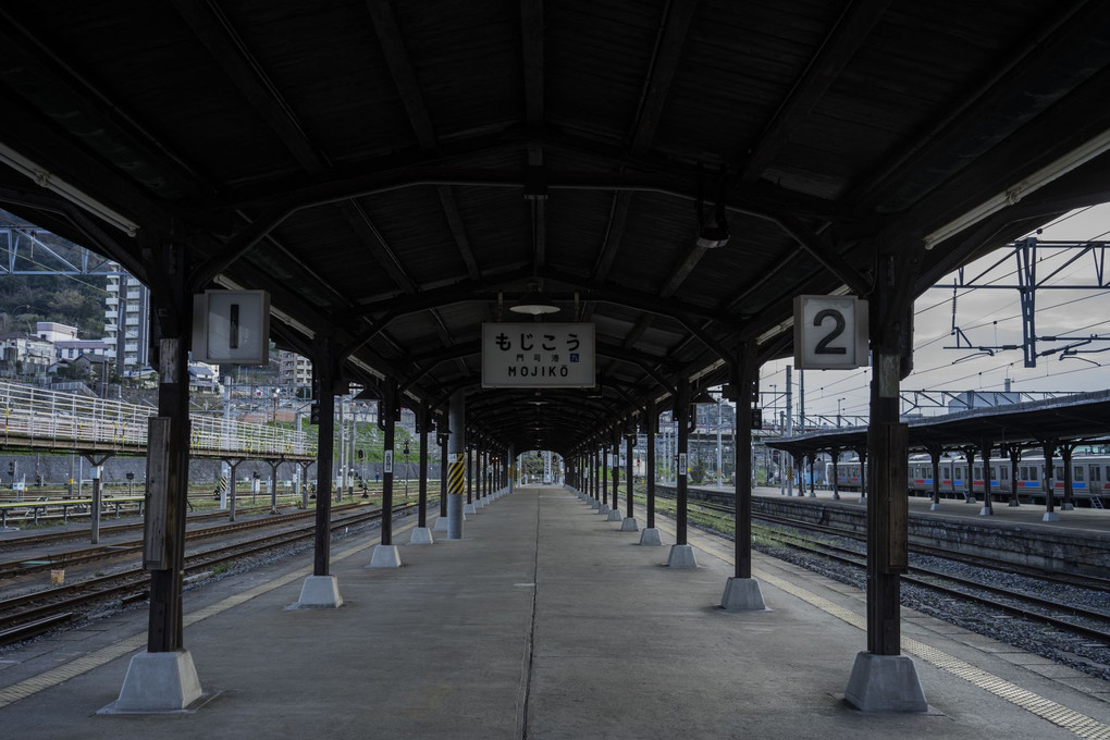 ホーム…　　　門司港駅にて。