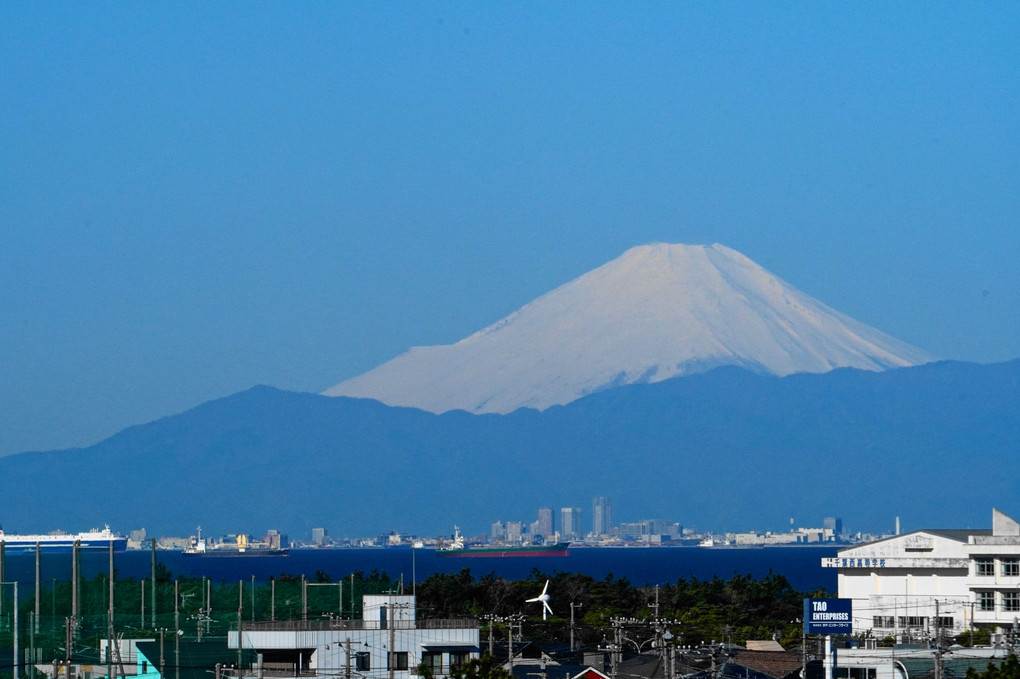 東京湾越えの富士山