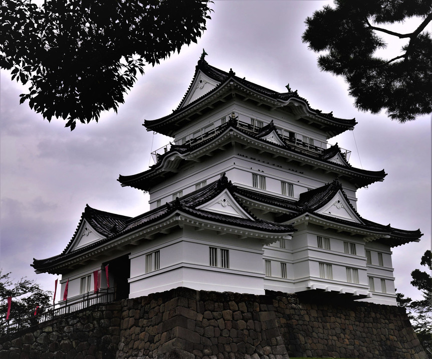 難 攻 不 落 の 城 🏯