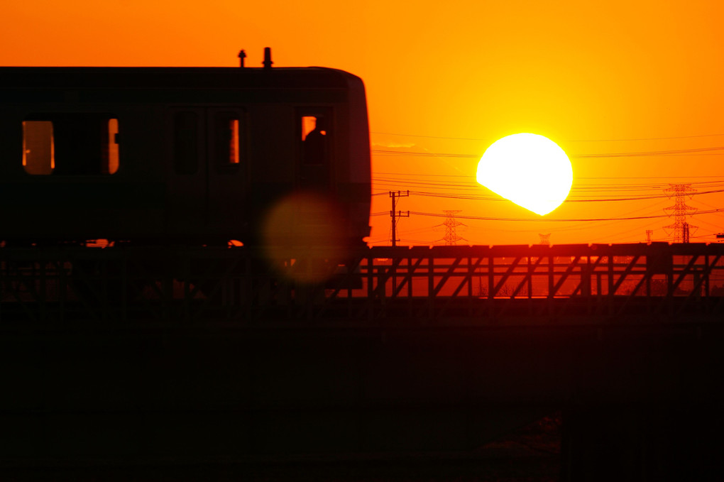 電車と夕日のすべり台