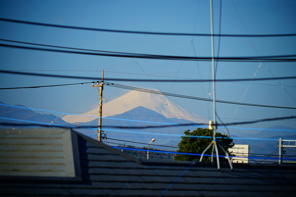 自宅から見える今日の富士山　朝8時25分 『2月23日は富士山の日』