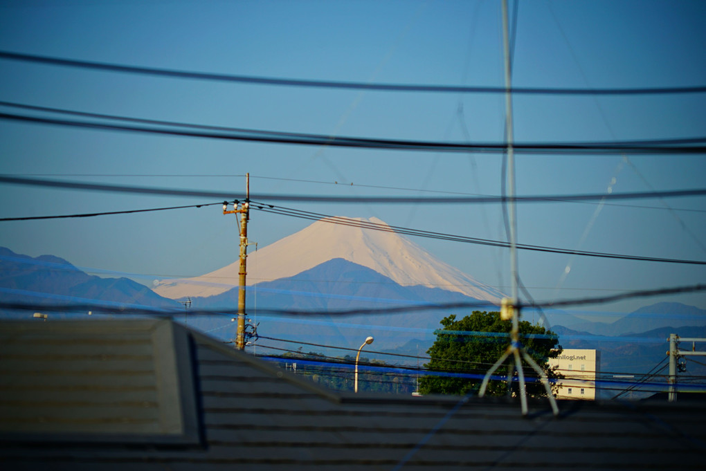 【 STAY HOME 】    自宅から見える今日の富士山　朝　7時00分  