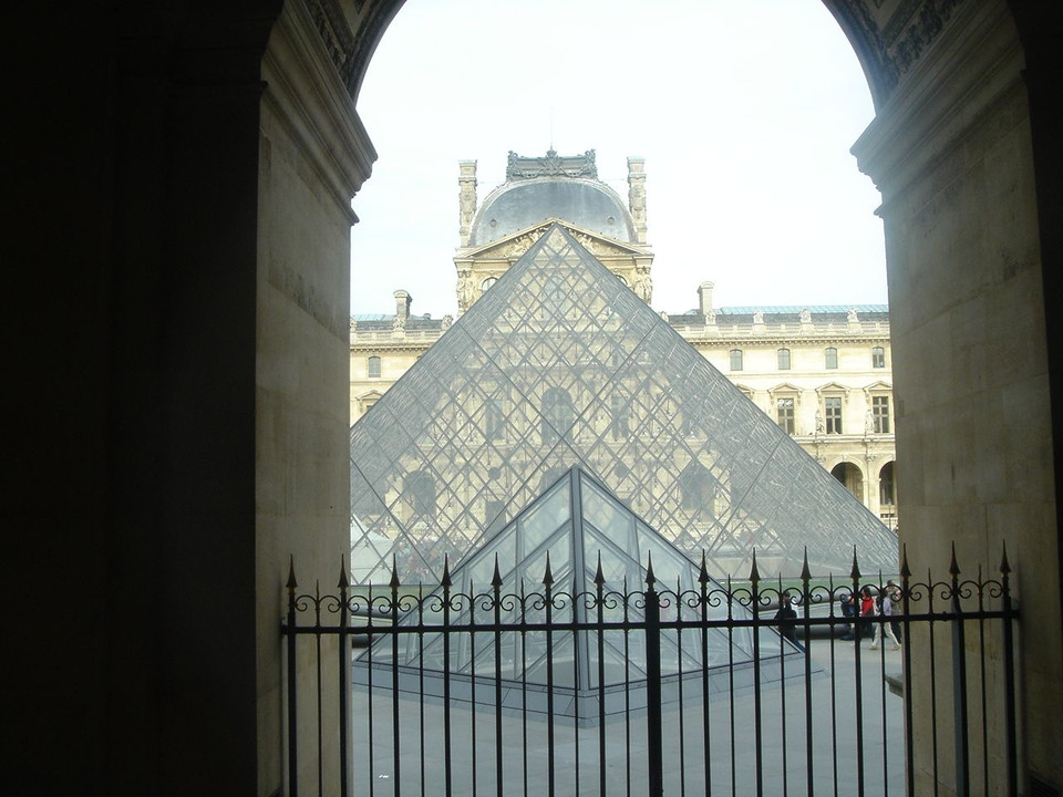 2006年10月26日　フランス　パリ　ルーブル美術館