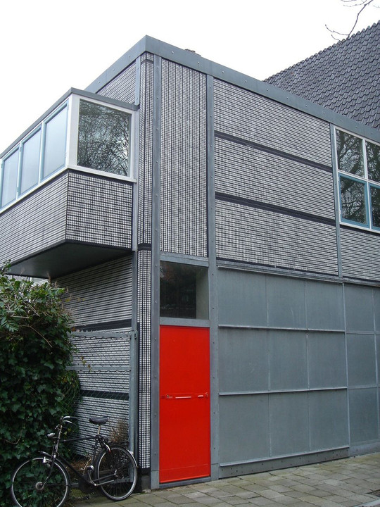 2006年4月3日　オランダ　ユトレヒト『運転手の家』設計：リートフェルト
