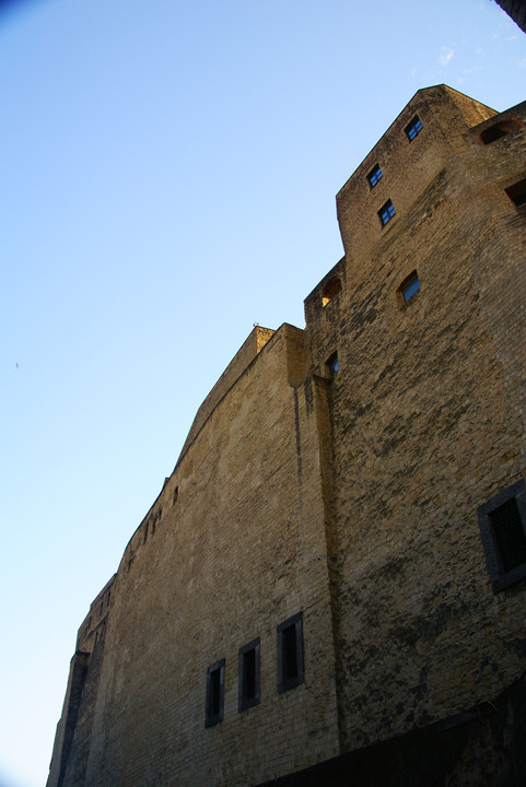 2010年10月3日　ナポリ  Castel dell'Ovo　卵城