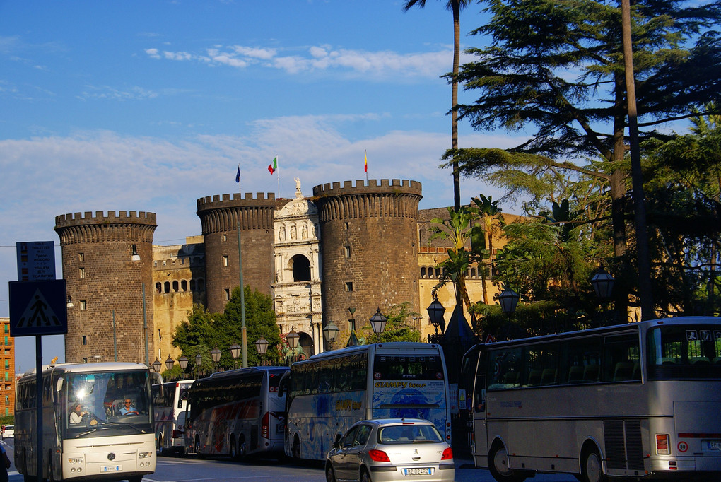 2010年10月3日　ナポリ Castel Nuovo　ヌオーヴォ城 