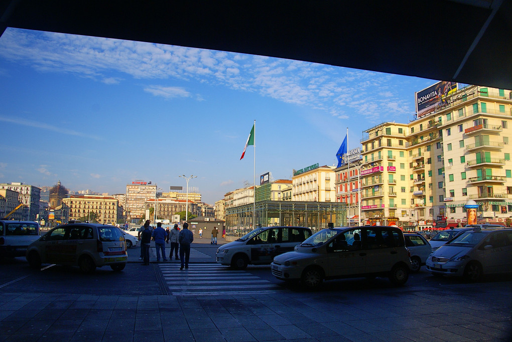2010月10月3日　イタリア　ナポリ駅