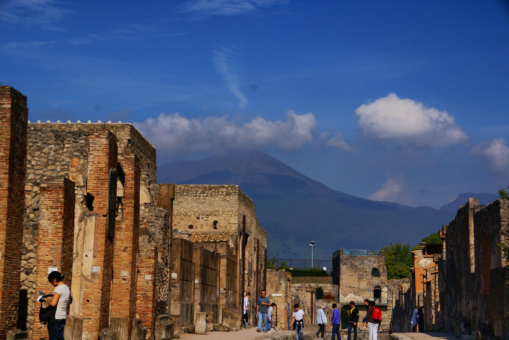 2010年10月3日　イタリア　ナポリ　ポンペイ遺跡とベスビオ火山ベスビオ火山