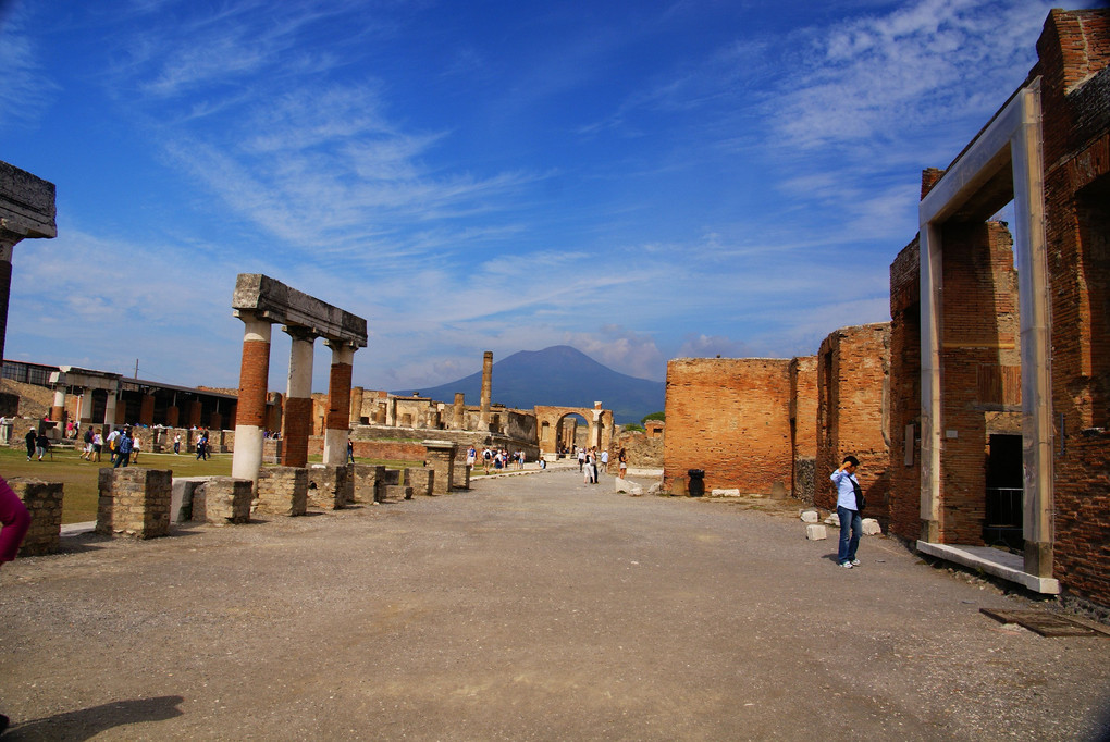 2010年10月3日　イタリア　ナポリ　ポンペイ遺跡とベスビオ火山