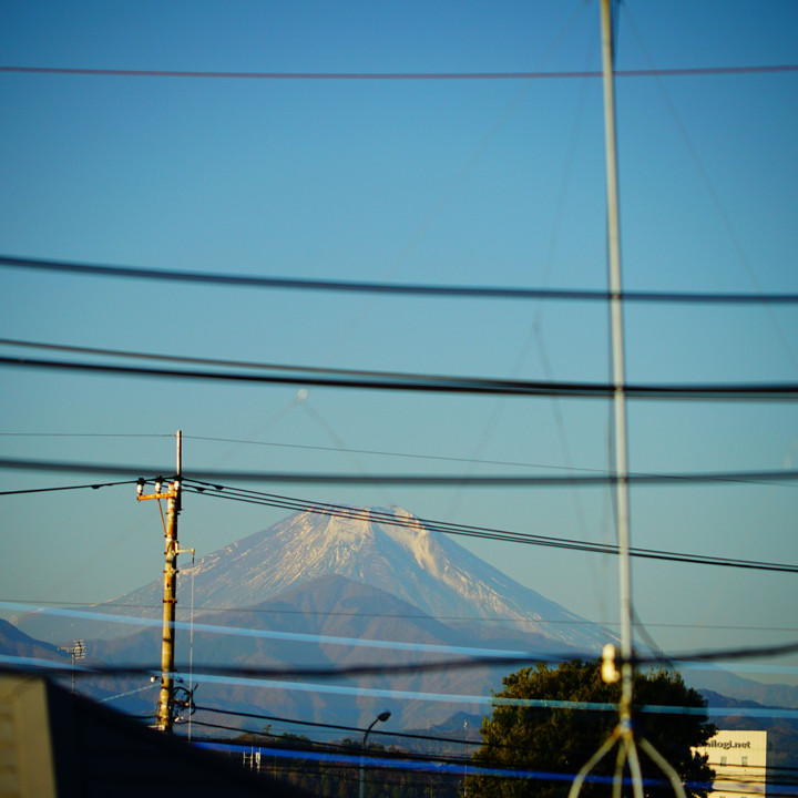 正月20日　自宅から見える大寒の朝の富士山  