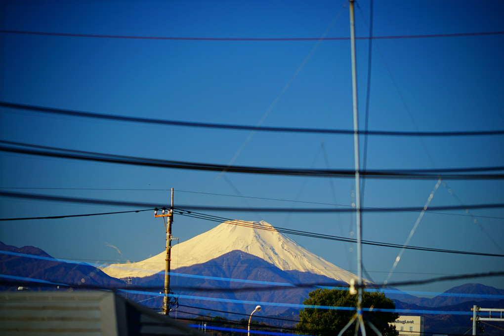 2月16日　わが家から望む今朝の富士山 