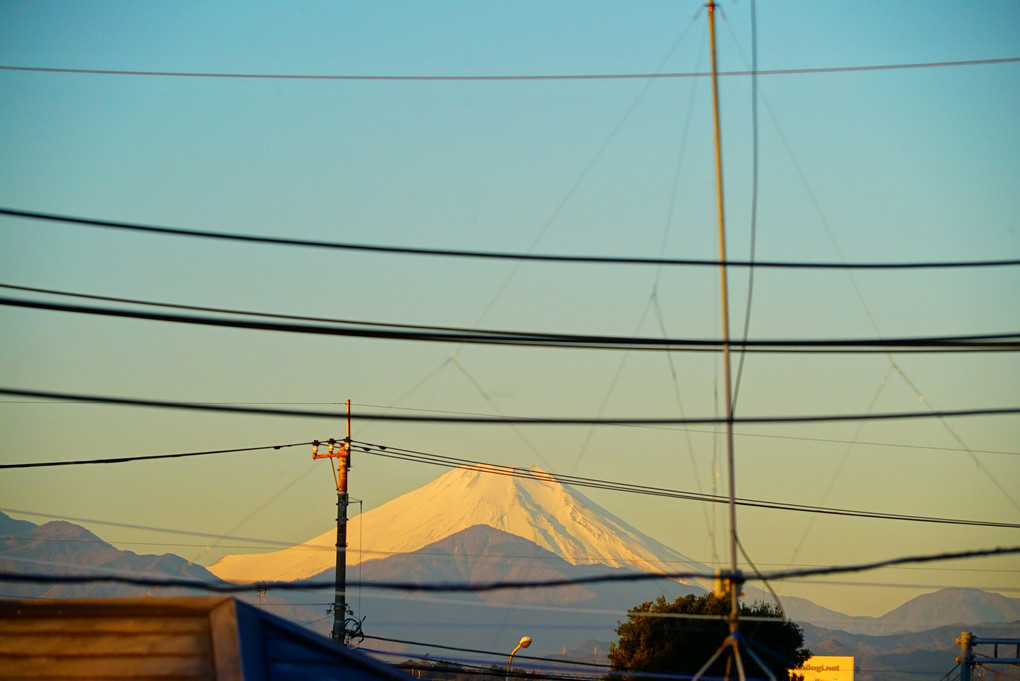 2月20日　わが家から望む今朝の富士山 
