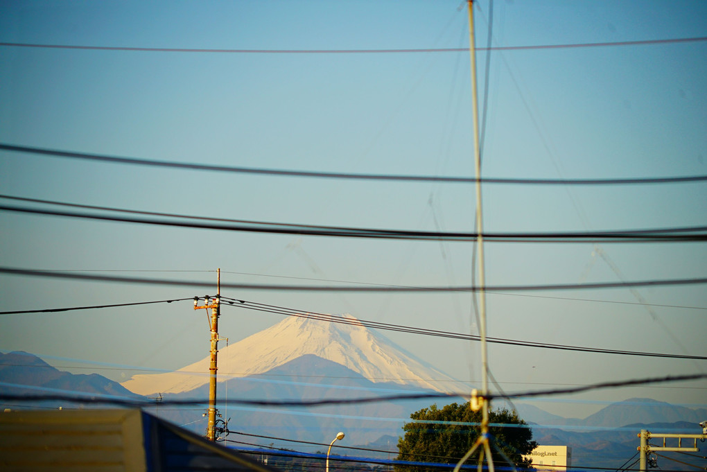 2月28日　わが家から望む今朝の富士山