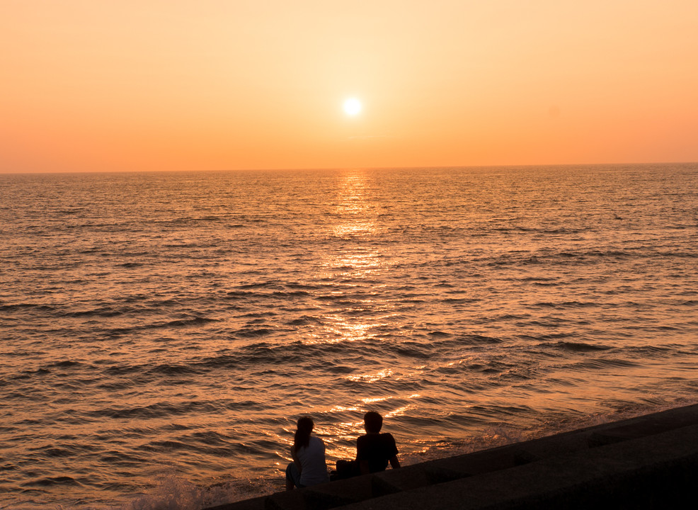 この夕日僕たちのもの