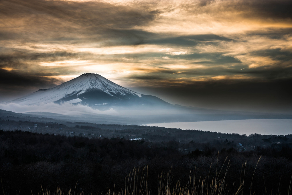 夕焼け富士と山中湖