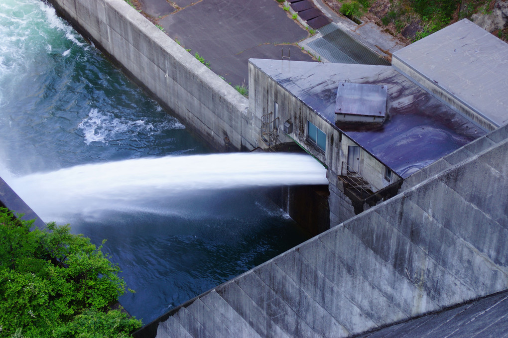 水力発電　生野ダム