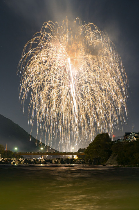 闘竜灘の花火大会②