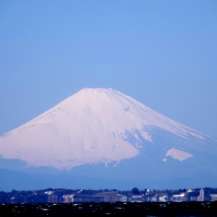 そびえる富士山
