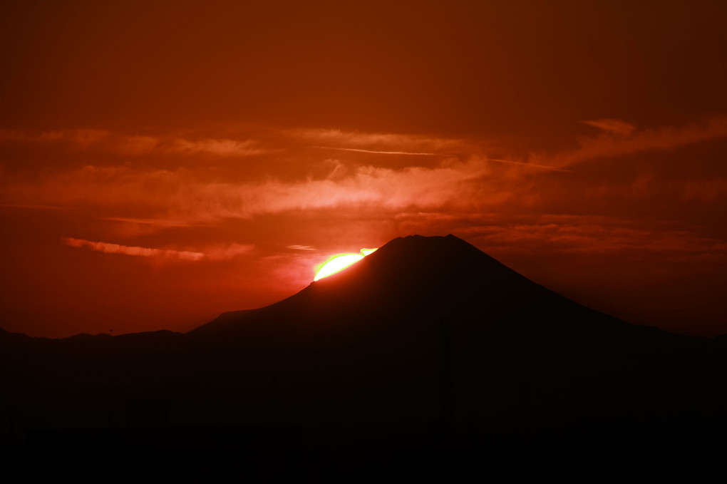 「夕焼け富士山」を、カシャッです。