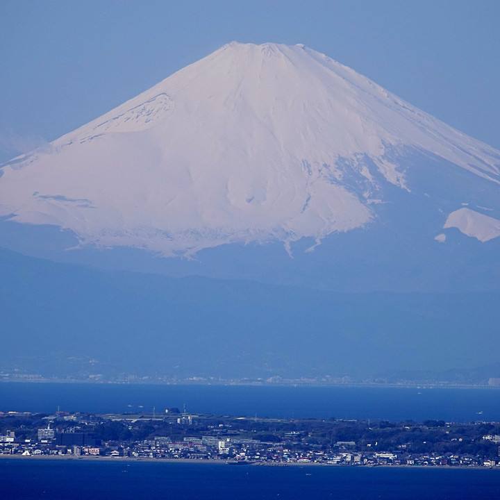 鋸山から富士山を望む