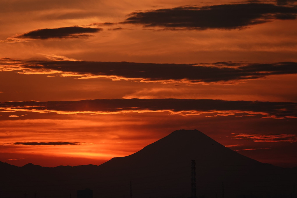 夕焼け富士山を、カシャッです。