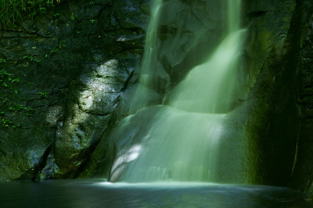 緑の滝