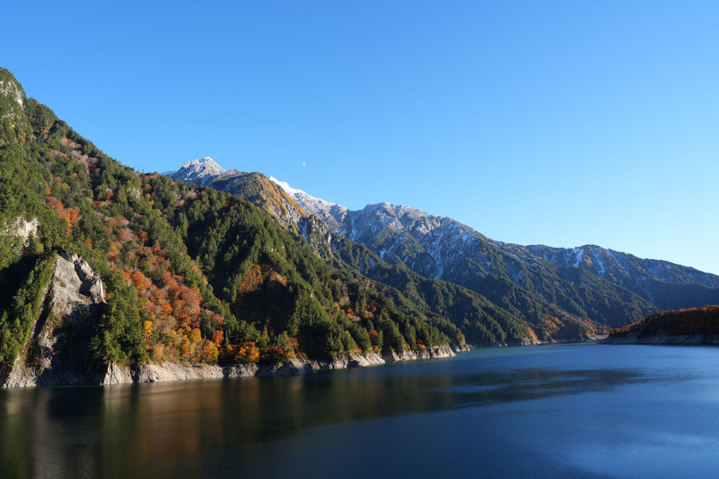 静かな黒部湖