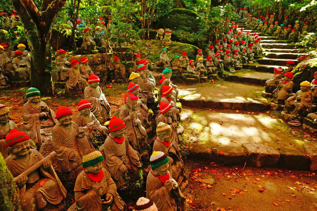 自然フィルターの五百羅漢像